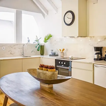 アパート Mouzinho 202 *